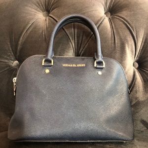 Michael Kors purse! ✨